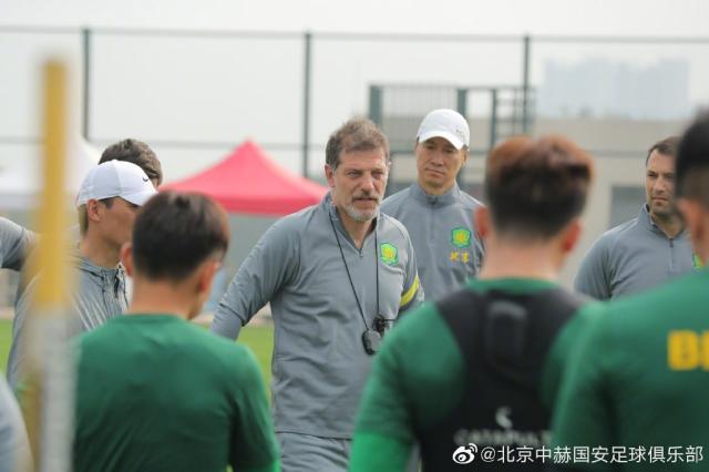 京媒：巴坎布比埃拉将回国 傲骨和费尔南多仍等待